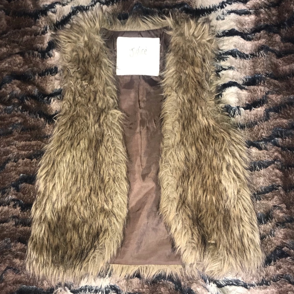 Justice Fuzzy Vest
